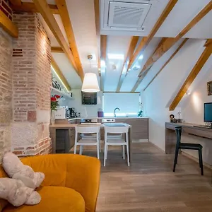 Atticus , Split Croacia
